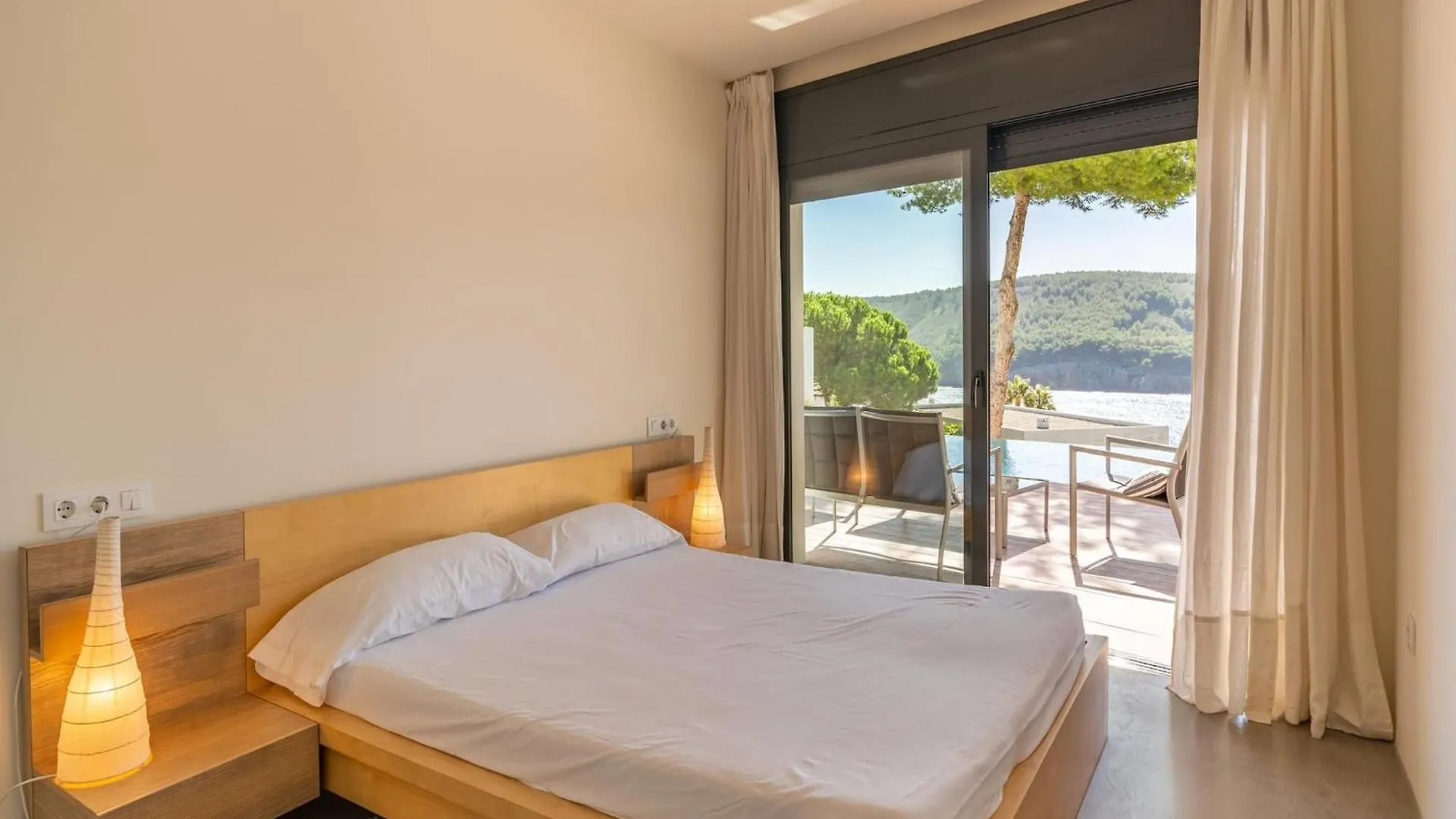 Waterfront Villa With Panoramic Views L' Escala España