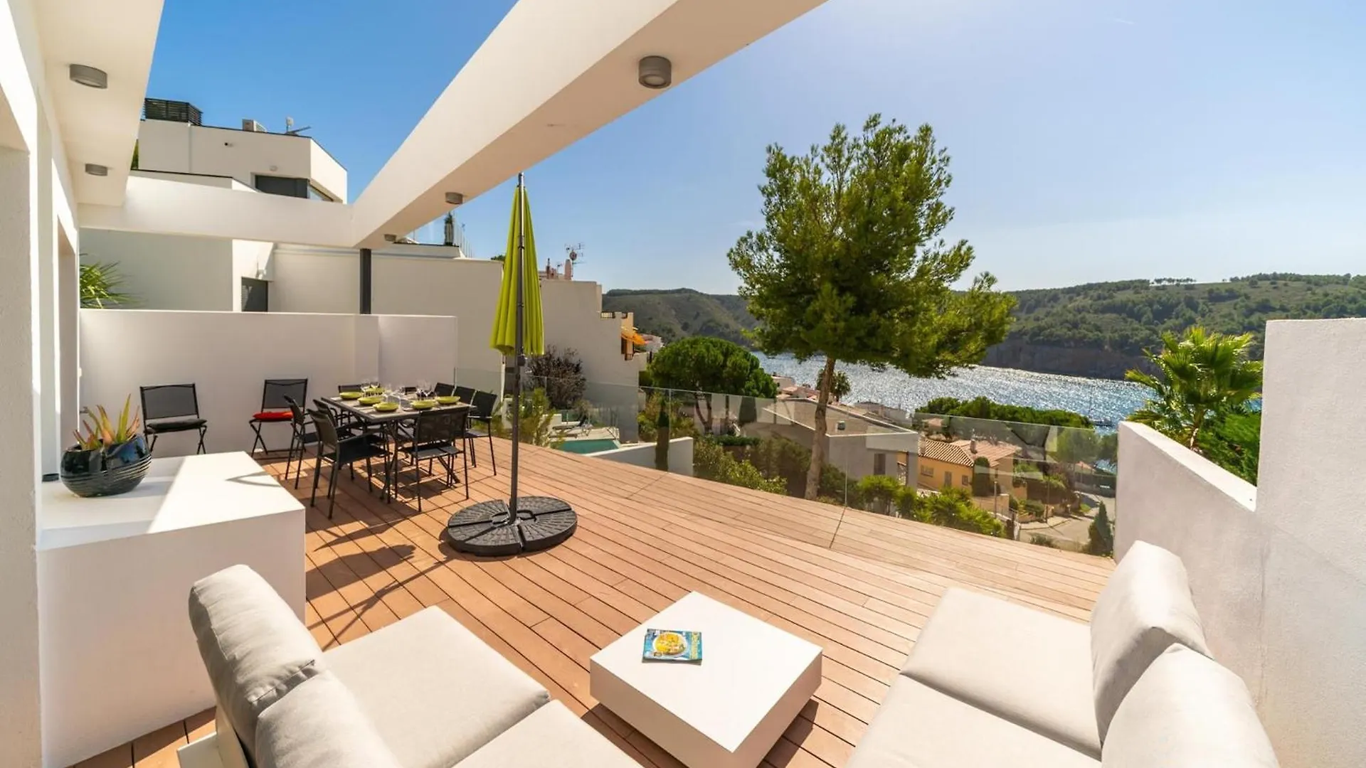 Waterfront Villa With Panoramic Views L' Escala