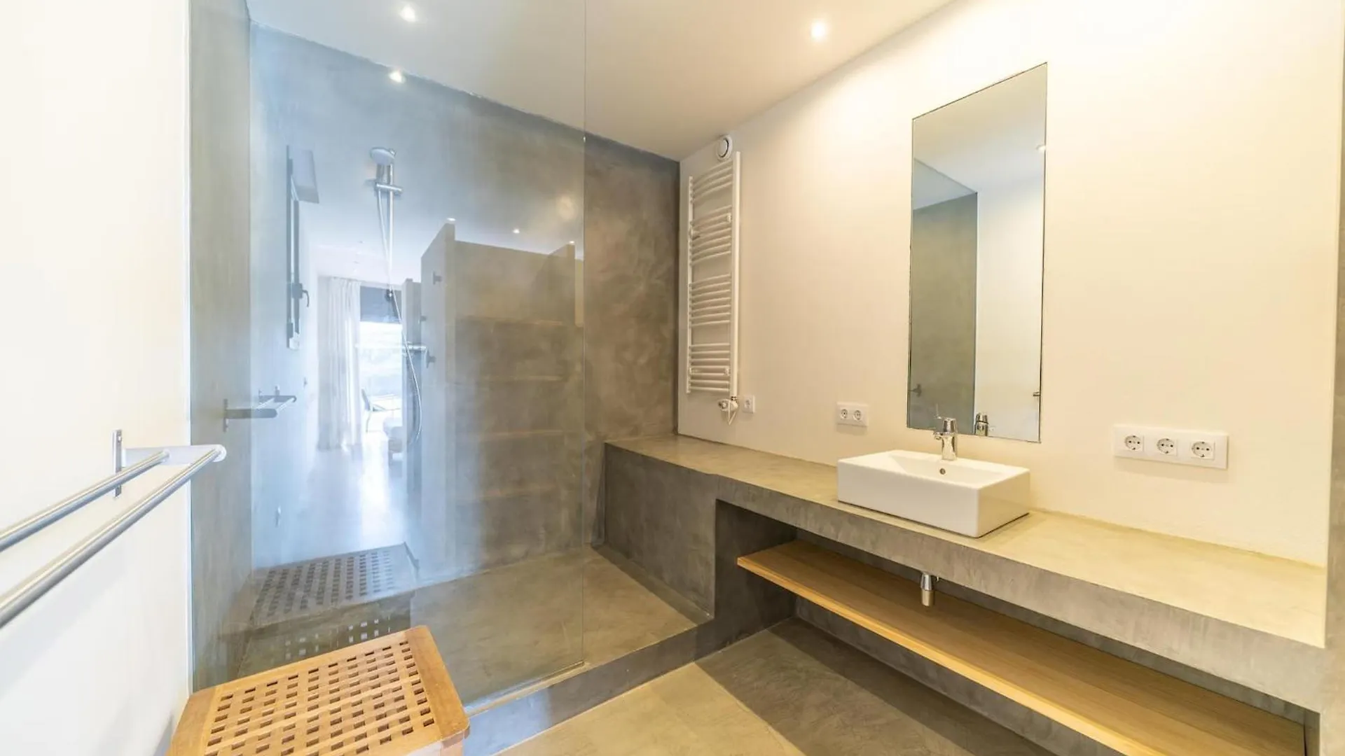 Waterfront Villa With Panoramic Views L' Escala